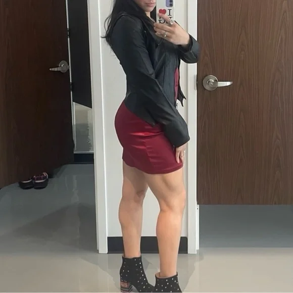 black GUESS cropped jacket - Picture 8 of 8